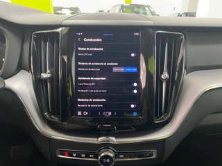 Volvo XC60 B4 Momentum Pro 4x2 2.0D 197CV MHEV!!!!