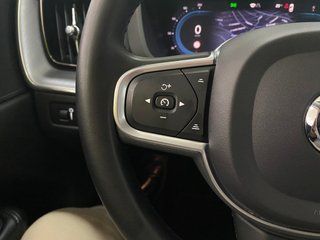 Volvo XC60 B4 Momentum Pro 4x2 2.0D 197CV MHEV!!!!