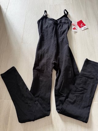 Mono de danza Capezio negro talla M
