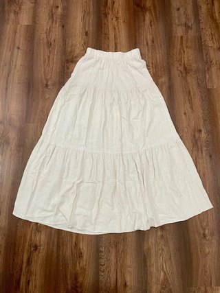 Falda larga beige Stradivarius