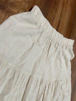 Falda larga beige Stradivarius