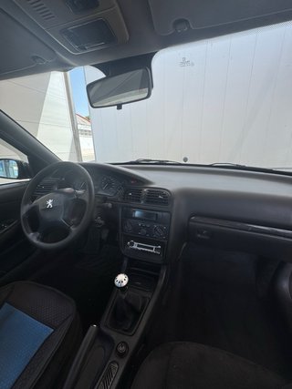 Peugeot 406 2001
