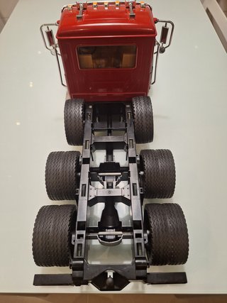 Escala 1/16. Camión MACK Granite. Bruder.
