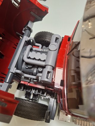 Escala 1/16. Camión MACK Granite. Bruder.