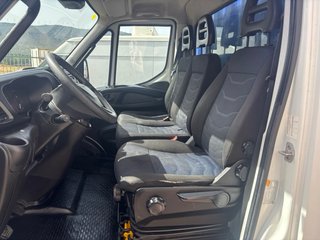 Iveco Daily 2018 botellero tauliner etiqueta c