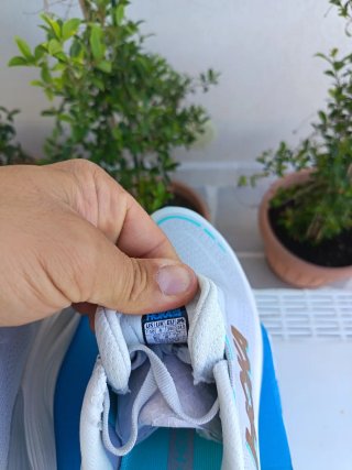 Scarpe donna Hoka Skyward X nuove n.39