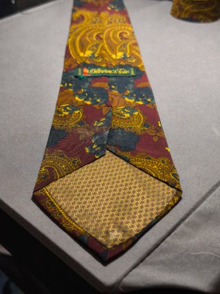 Cravatta fantasia floreale paisley vintage in seta