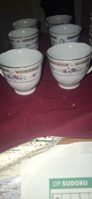 Juego de Tazas y Platitos de Café