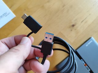 Adattatore multitasking USB-C a 4xHDMI