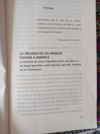 "LA MUJER DE PAPEL"4€+regalito