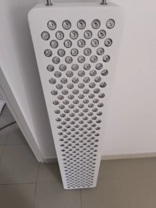 Panel terapia luz roja e infrarroja