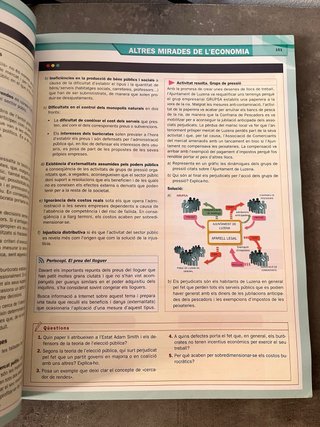 Economia 1r Batxillerat - Mediterrània