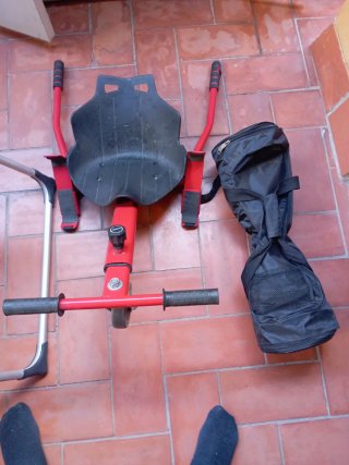 Carrito Hoverboard Negro y Rojo