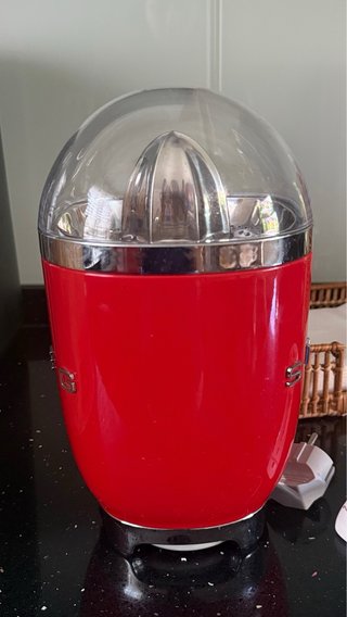 Exprimidor SMEG Rojo