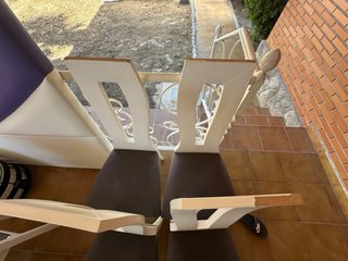 Cabecero Cama 150  y Sillas Salón y Lamparas techo