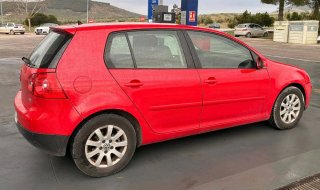 Volkswagen Golf V 1.9 TDI 105CV GARANTÍA