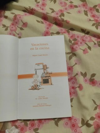 Libro "vacaciones en la cocina "