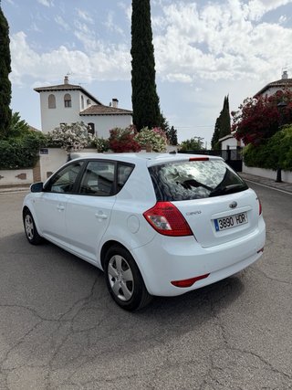 KIA Ceed 2010