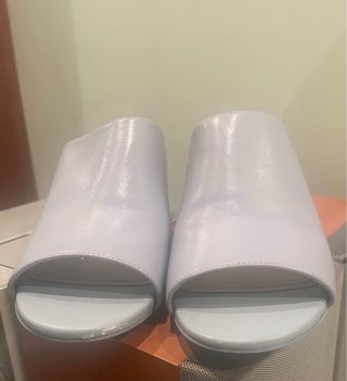 Mules (sandalias) mujer. Zara