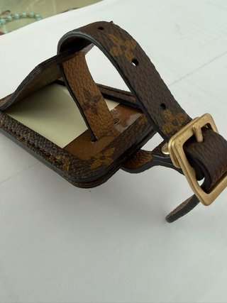 Targhetta Louis Vuitton Monogram Marrone