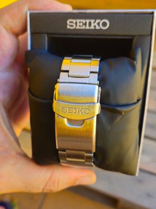 Reloj Seiko 5 Sports SRPJ47K1 Esqueleto FULL SET