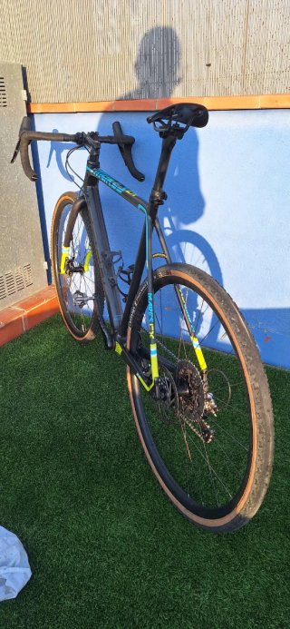 Bicicleta CX/Gravel Focus Mares