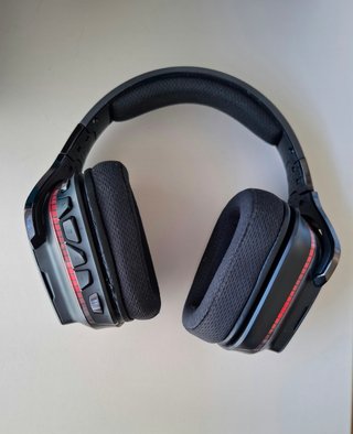 Logitech G933 Artemis Spectrum Inálambricos gaming