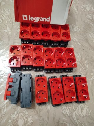 Toma Mosaic Legrand Canalización DLP