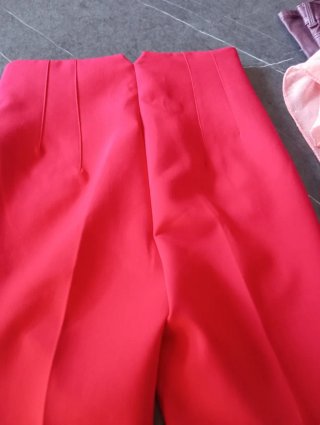Pantalón de vestir rojo mujer