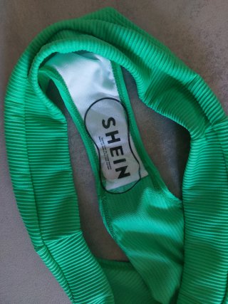 Bikini verde taglia L nuovo con cartellino