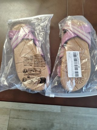 Sandalias cruzadas beige y rosa nuevas estrenar