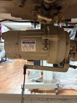 Máquina coser Brother doble aguja LT2- B842-3