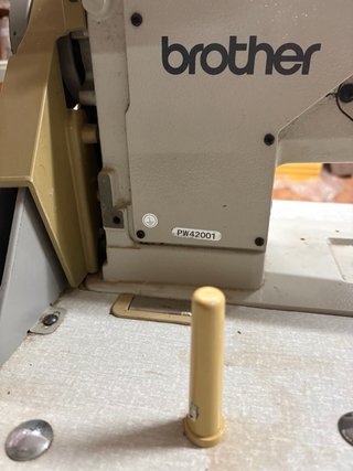 Máquina coser Brother doble aguja LT2- B842-3