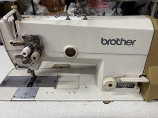 Máquina coser Brother doble aguja LT2- B842-3