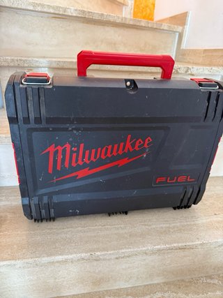 Caja Milwaukee FUEL