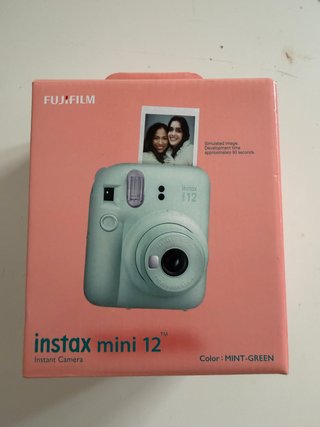 Cámara instantánea Fujifilm Instax Mini 12