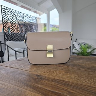 Borsa vera pelle beige tracolla oro