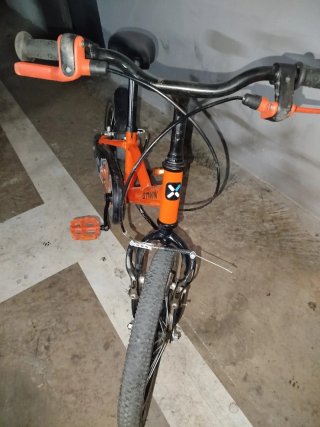 2 Bicicletas 16 pulgadas + 2 patinetes globber