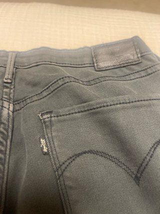 Pantalón Levi's Gris Talla 28