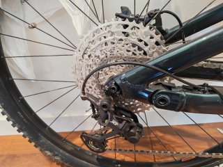 No negocio Cannondale Moterra Neo S1 80 km, M