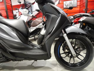 Piaggio Medley 125