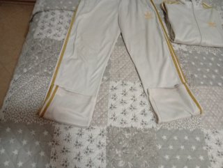 Chándal Adidas Vintage Blanco y oro pone XL es L