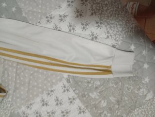 Chándal Adidas Vintage Blanco y oro pone XL es L