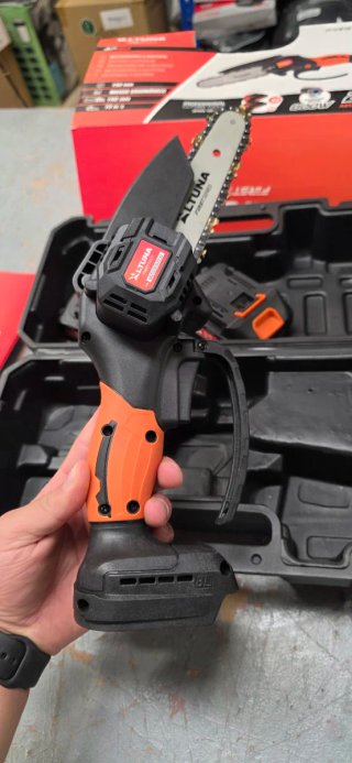 Motosserra Altuna 21V c/bateria