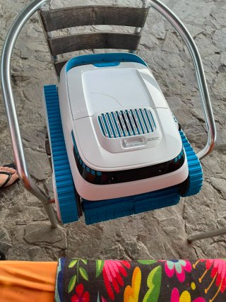 Robot Limpiafondos Piscina Nuevo