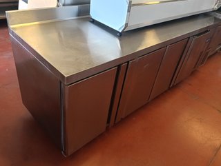 Bajo mostrador refrigerado 4 puertas segundamano