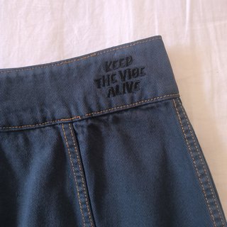Falda vaquera Volcom con botones - Talla 28