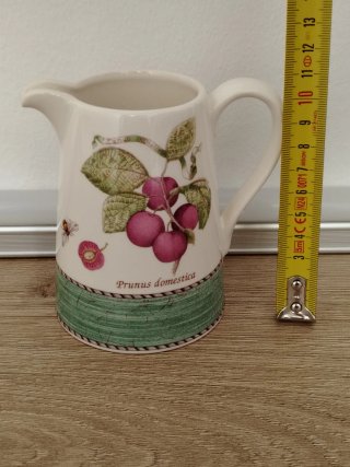 Lattiera Wedgwood Prunus domestica