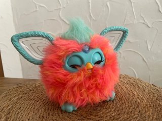 Furby Muñeco Hasbro Coral y Turquesa