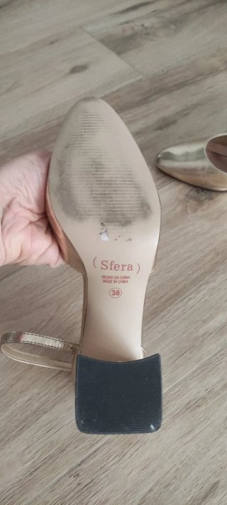 Sandalias doradas mujer Sfera